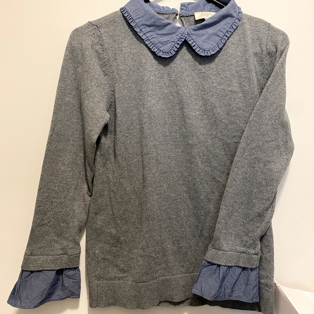 XS Loft Grey Sweater with Peter Pan collar